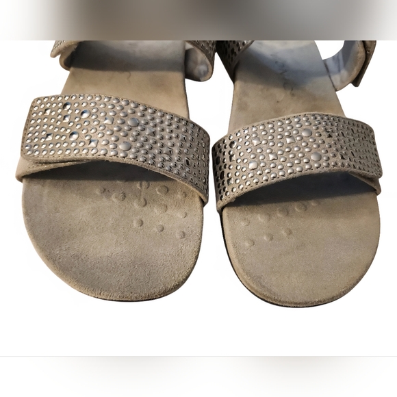 Sz 8, VIONIC,Samoa Orthopedic Gray Slides With Silver Studs & Adjustable Straps. - Picture 7 of 11